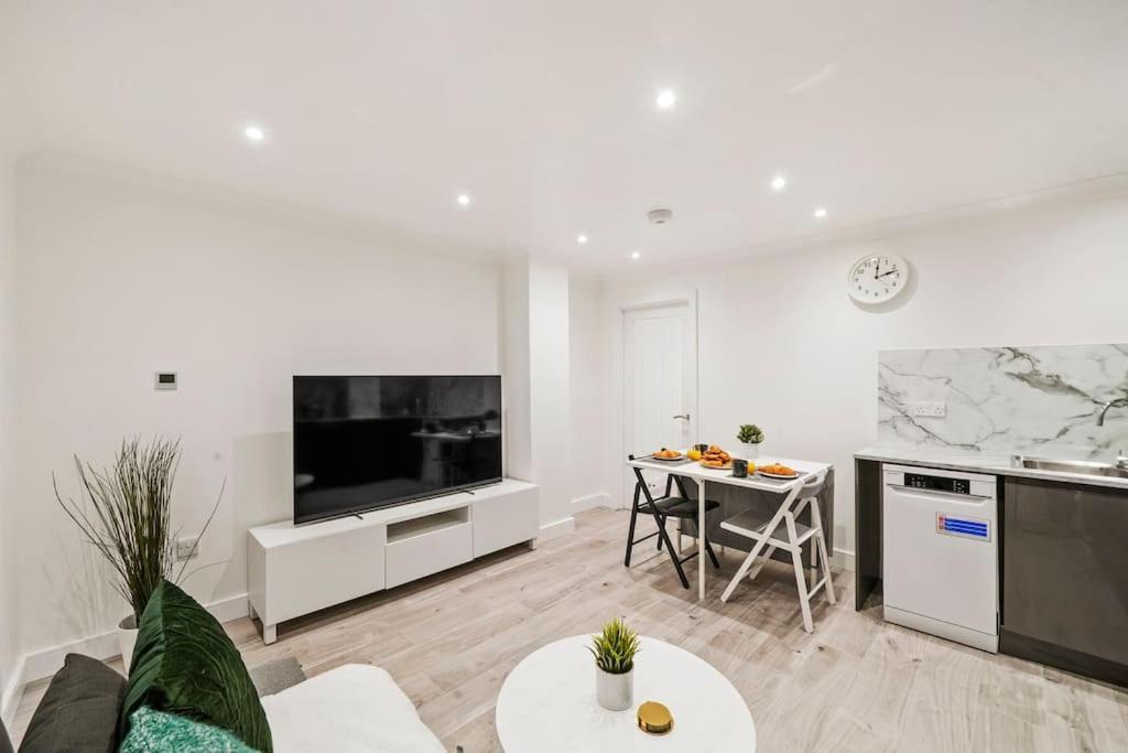 Modern 2 Bedroom Apartment In The Heart Of Londyn Zewnętrze zdjęcie